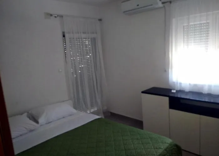 Διαμέρισμα Secret Garden *